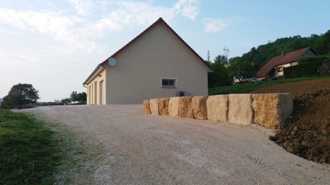 Gite Du Val D' Armancon Quincerot  Exterior foto